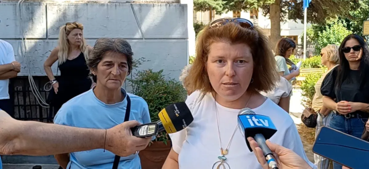 19 χρόνια καθάριζε σχολεία κι απολύθηκε λίγο πριν τη σύνταξη