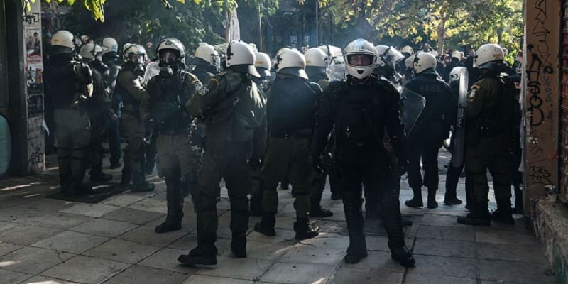 Tα λουλούδια του μπαξέ (της Ελένης Γερασιμίδου)