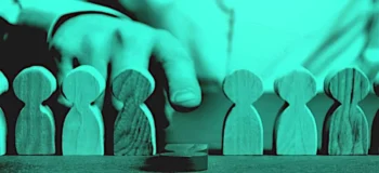 Αποζημίωση απόλυσης με 4 μήνες καθυστέρηση και με κούρεμα 10%