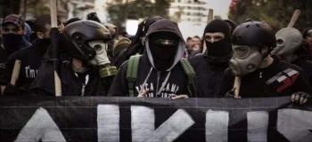 Ο Άρης κι ο Τσε γιατί ποτέ δεν φόρεσαν κουκούλα;