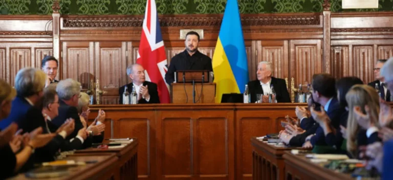 Ο Ευρωατλαντικός αχυράνθρωπος πουλάει εκδούλευση μπλέκοντας την Κύπρο!