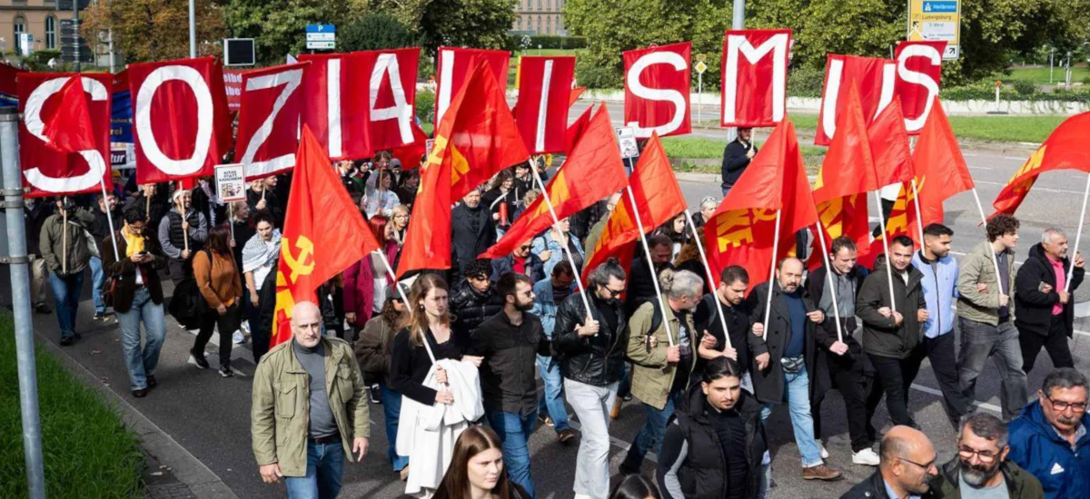 Οι Γερμανοί στους δρόμους: «Σοσιαλισμός αντί για πόλεμο»