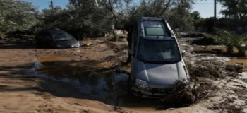 Κινέτα: Πάνω από 300 σπίτια υπέστησαν ζημιές από τις πλημμύρες