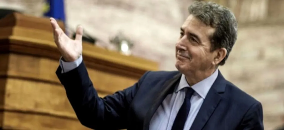 Κυρ-Μιχάλης: «Και επιτελικός και πυροσβέστης»
