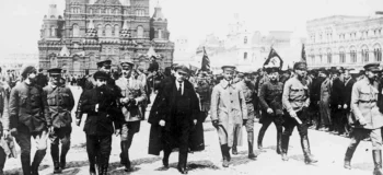 «Ο Λένιν είναι πιο ζωντανός κι από τους ζωντανούς»