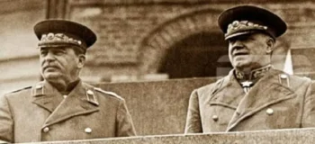 Μόνο ένας βλάκας θα άφηνε την πρωτοβουλία των κινήσεων στους εχθρούς του