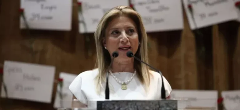 Παραιτήθηκε η Καρυστιανού από πρόεδρος του Συλλόγου Συγγενών Θυμάτων