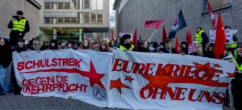 Τα πολεμικά σχέδια της Γερμανίας βρίσκουν απέναντι τη νεολαία