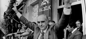 Το «προοδευτικοχώρι» δεν ξεπέρασε ποτέ το Πασόκ του Ανδρέα
