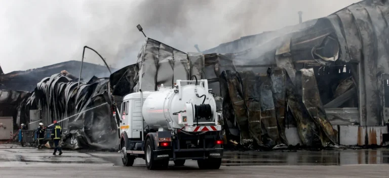 Τρίκαλα: Πέντε εργάτριες νεκρές από έκρηξη σε εργοστάσιο!