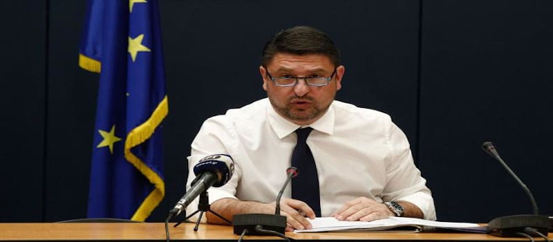 «Μας συγχωρείτε κύριε Χαρδαλιά...» - Επιστολή έλληνα μετανάστη από Λονδίνο