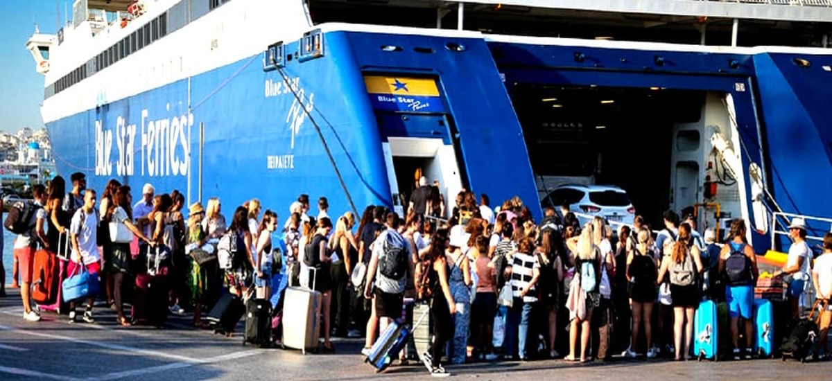 «Οδύσσεια» για χιλιάδες επιβάτες οι καλοκαιρινές διακοπές