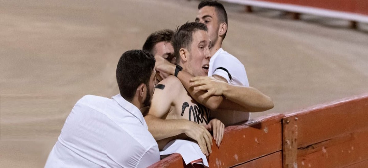 Έπαιξαν τον ισπανικό φασιστικό ύμνο σε ταυρομαχία στη Μαγιόρκα