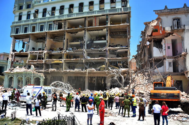 Σοκαριστικές εικόνες από την έκρηξη στο Hotel Saratoga