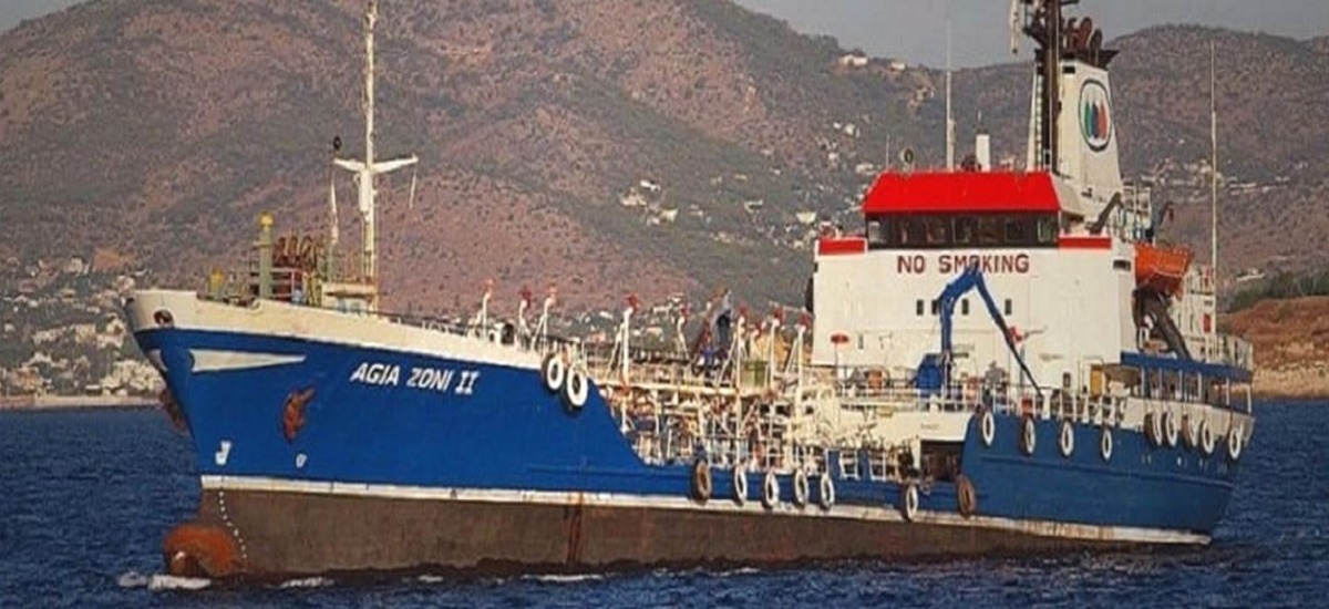 Αγία Ζώνη ΙΙ: Επλεε με πρόχειρα μπαλώματα στις τρύπες