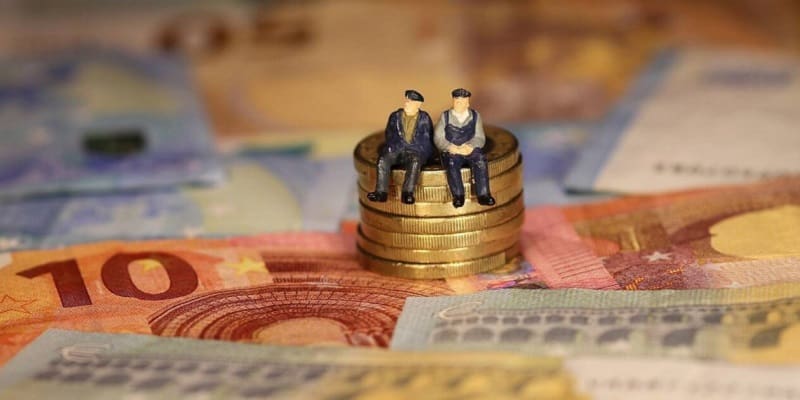 Αναδρομικά συνταξιούχων: Άμεση καταβολή με «κούρεμα» ή δόσεις σε βάθος 5ετίας