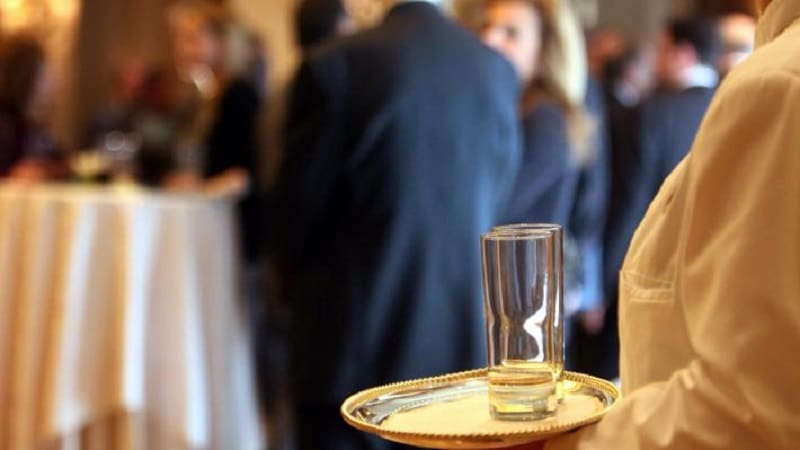 Απολύθηκε επειδή ζήτησε να δουλεύει 8ωρο