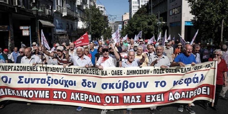 Αυτοί που έχουν καταδικάσει τη νέα γενιά παρουσιάζονται ως «σωτήρες» της