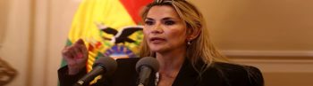 Βολιβία: Άρον-άρον αποσύρεται από την εκλογική κούρσα η «πρόεδρος» των πραξικοπηματιών
