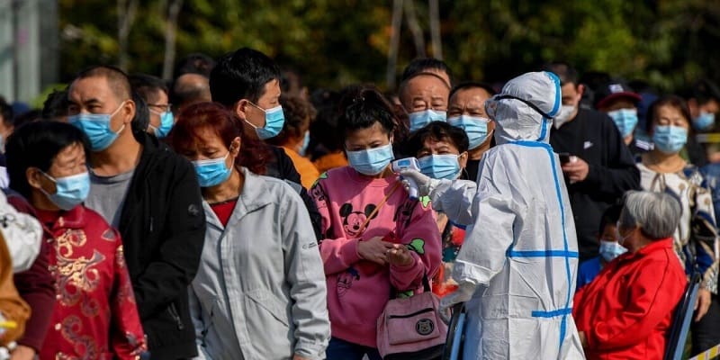Για 13 κρούσματα έκαναν 11 εκατομμύρια τεστ