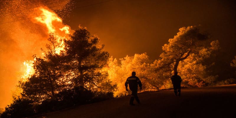 Για πείτε μου τώρα ποιος είναι ο εμπρηστής;