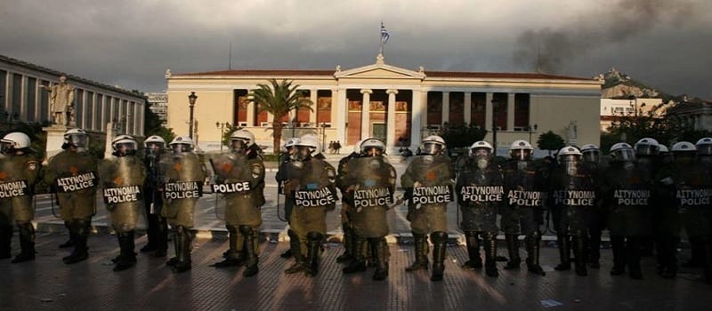 Ζαραλίκος: Αν πάμε σε πόλεμο δε θα στείλουμε τα ΜΑΤ γιατί και η απανθρωπιά έχει ένα όριο