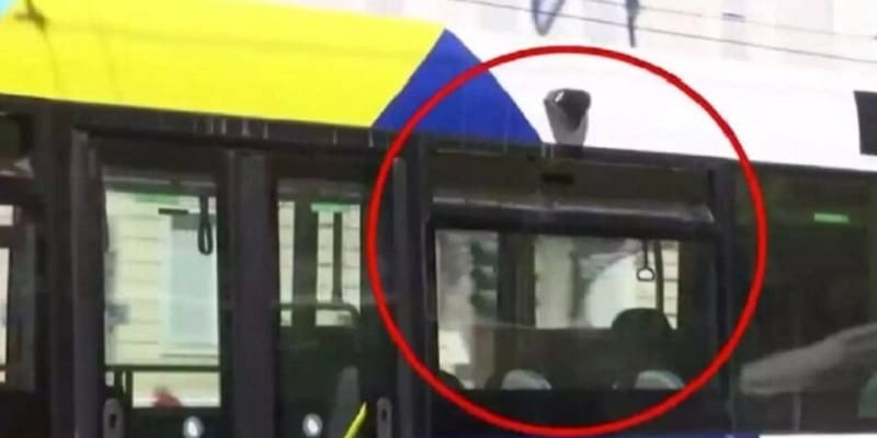 Δεν έχουν παράθυρα τα νέα λεωφορεία που κυκλοφορούν