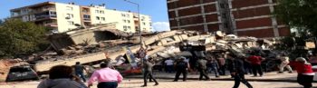 Δραματικές στιγμές και κατάρρευση πολλών κτιρίων στη Σμύρνη