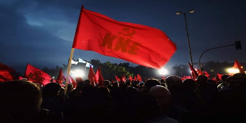Αυτοκριτική με τεντωμένα δάκτυλα δεν είναι αυτοκριτική