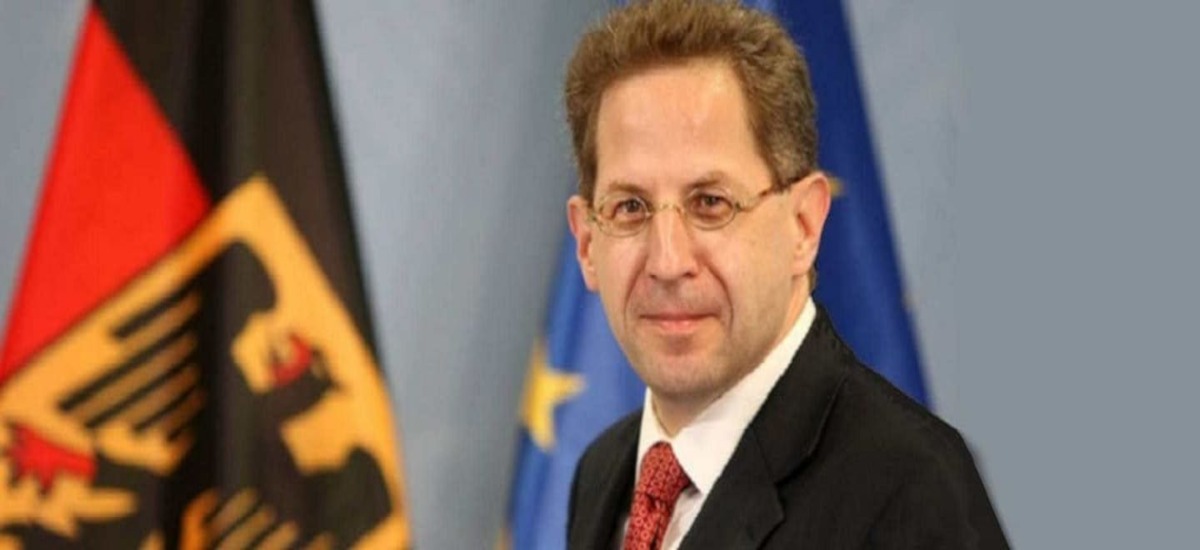 Είσαι «Προστάτης του Συντάγματος» και συνεργάζεσαι με Ναζί