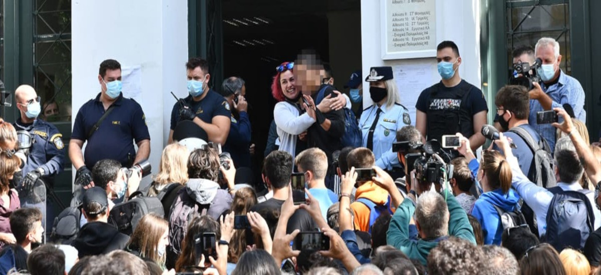 Ελεύθεροι οι μαθητές που κρατήθηκαν 5 μέρες στη ΓΑΔΑ