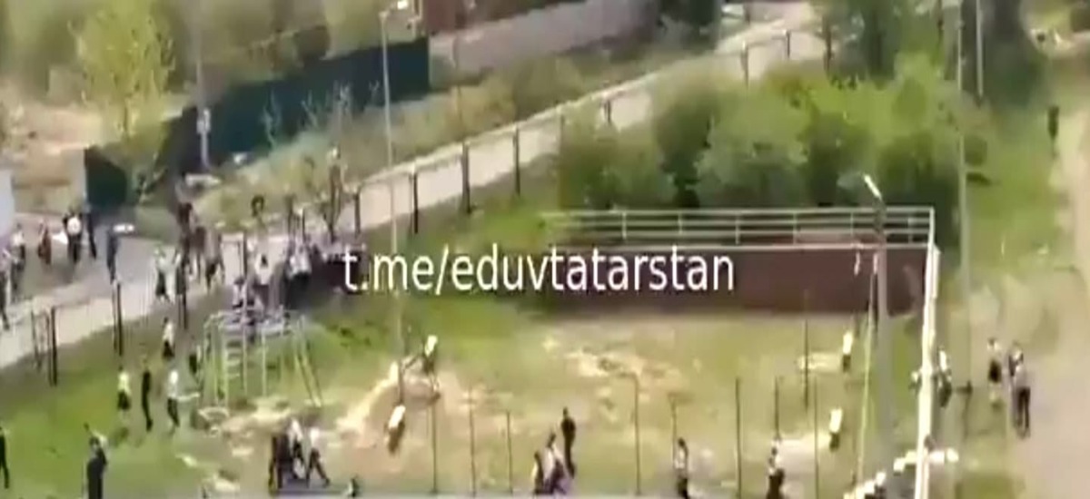 Ενας δάσκαλος και 10 μαθητές νεκροί από επίθεση σε σχολείο στη Ρωσία