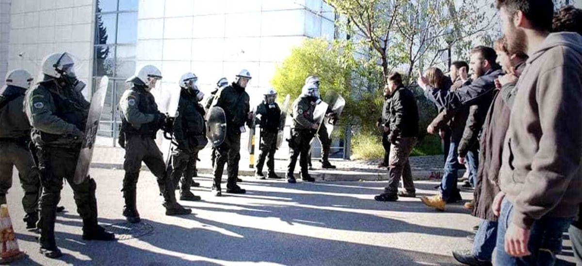 Ζήτησαν ένα πιάτο φαΐ κι ο Σύριζα έστειλε ΜΑΤ και χημικά