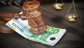 Η «φάμπρικα» των δικαστικών διεκδικήσεων 13ου-14ου μισθού