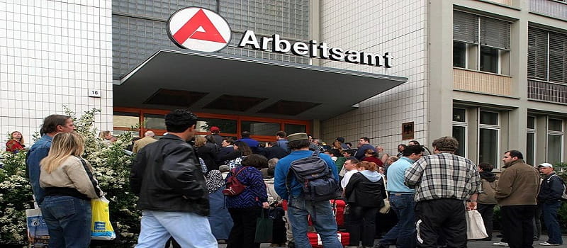 Η Υπηρεσία Ανέργων ελέγχει μέχρι και την ερωτική σου ζωή