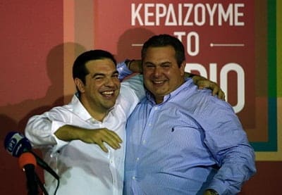 Η επανάσταση «χύμα» και το ακίνητο κίνημα