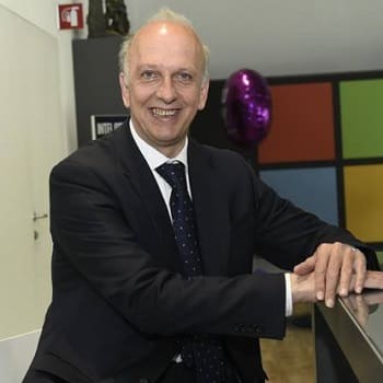Ιταλοί δάσκαλοι εκπαιδεύονται για να πολεμούν τον σατανά