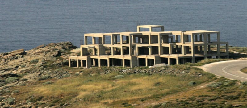 Κεράκι για να μακροημερεύσει η πολυχρονεμένη μας κυβέρνηση