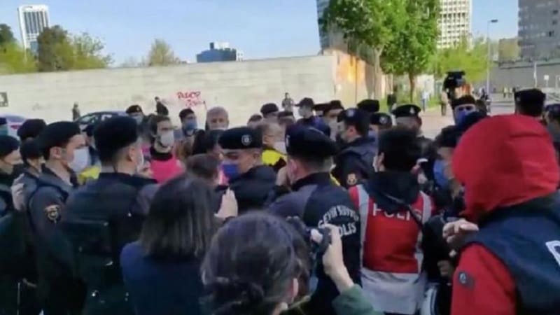 Κωνσταντινούπολη: Αγρια επίθεση της αστυνομίας με πάνω από 200 συλλήψεις στην πλατεία Ταξίμ
