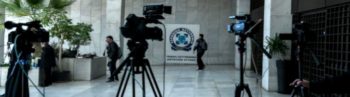 «Μάντρωμα» δημοσιογράφων σε χώρο ελεγχόμενο από την αστυνομία
