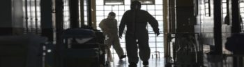 «Μας είπαν πως δεν υπάρχει λόγος να μπει ο πατέρας μου στη ΜΕΘ, γιατί η κατάσταση είναι μη αναστρέψιμη»