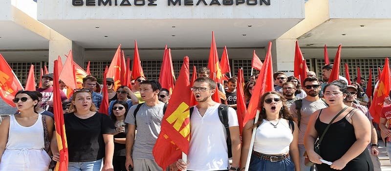 Μαχητική διαμαρτυρία της ΚΝΕ κατά της αποφυλάκισης Κορκονέα