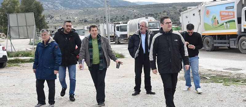 Χρέη «ξεναγού» σε χρυσαυγίτες ανέλαβε στέλεχος του ΣΥΡΙΖΑ