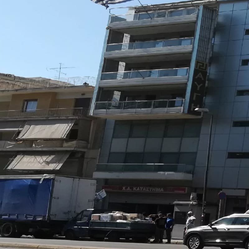 Ξεβρωμίζει ο τόπος: Άδειασαν τα κεντρικά γραφεία της ΧΑ