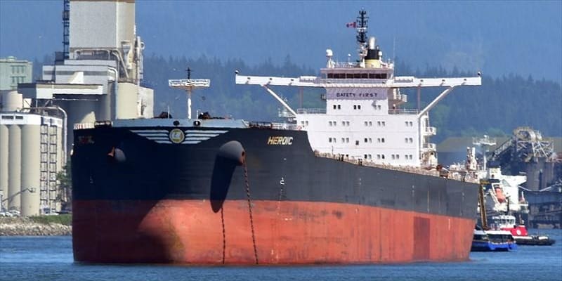 Νεκρός ναυτεργάτης και 9 κρούσματα κορωνοϊού στο M/V Heroic της Nereus Shipping