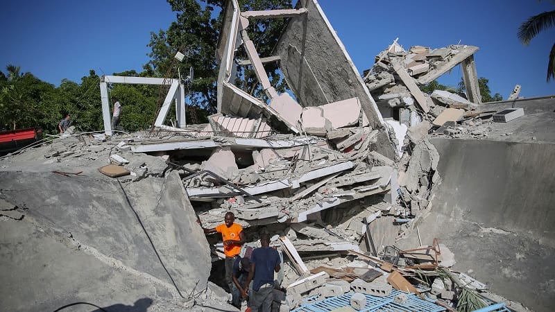 Πάνω από 700 νεκροί στην Αϊτή απ' τον σεισμό των 7.2R