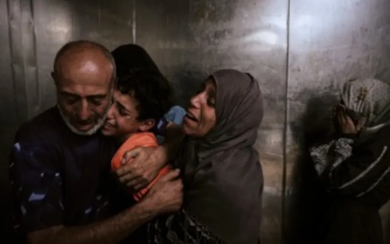 Ο καθένας με τους φίλους του (και τους εχθρούς του)