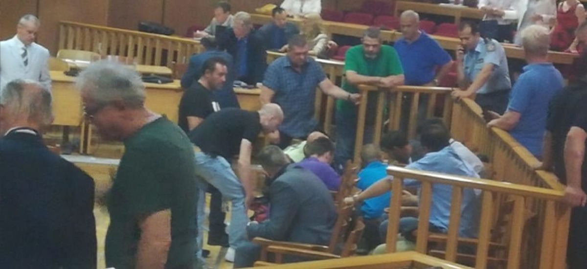 Οι Ναζιστόκοτες δίνουν ρεσιτάλ - «Θα λιποθυμήσουμε και θα τρέμει η Γη»