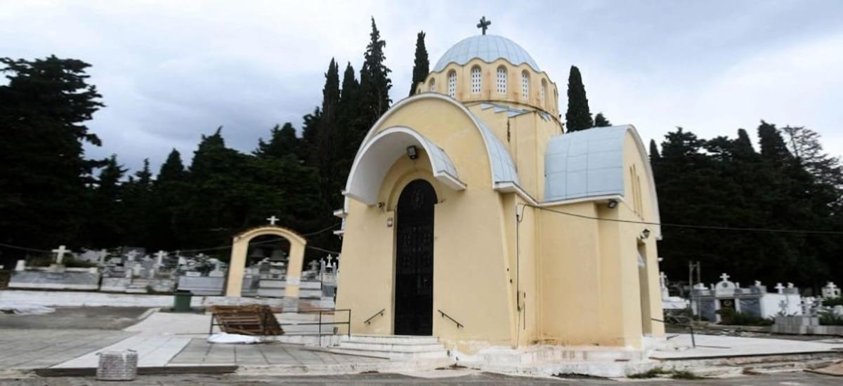 Οι κομμουνιστές επισκευάζουν και εκκλησίες στην Πάτρα