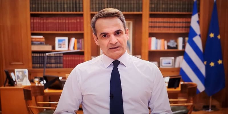 Οι κομμουνιστές μπροστά στην «απαγόρευση κυκλοφορίας»